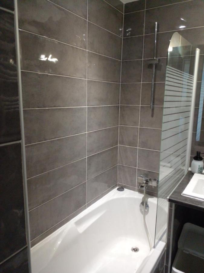 Appartement En Residence Climatise Avec Parking มงต์เปอลิเยร์ ภายนอก รูปภาพ